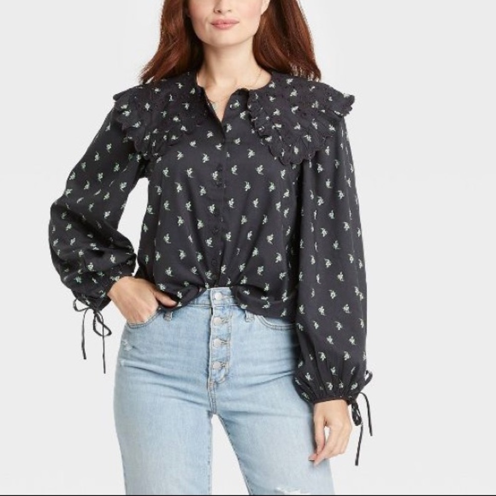 Universal Thread™ Women's Balloon Long Sleeve Embroidered Button-Down Shirt